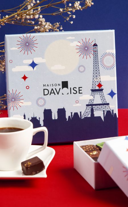 Paris's illustration with the Eiffel Tour, a coffee and a craft chocolates box