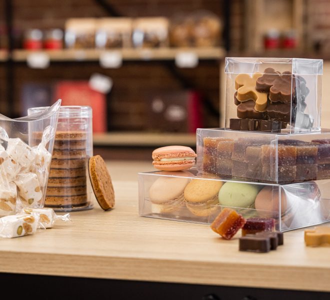 plastic transparent for nougats, chocolates, fruit jellies, and macarons